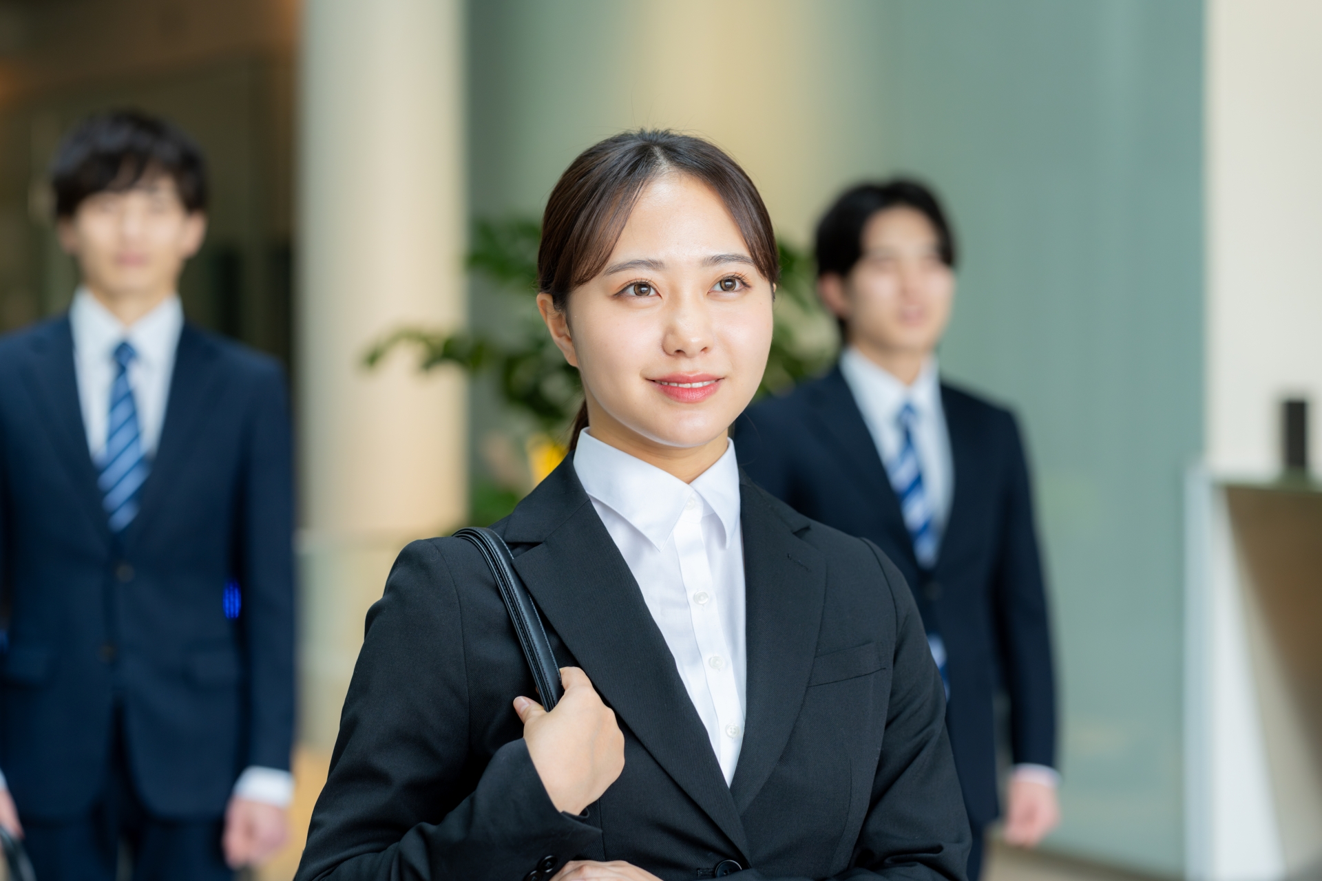 採用後の入社手続き、保険・書類・税金まで解説