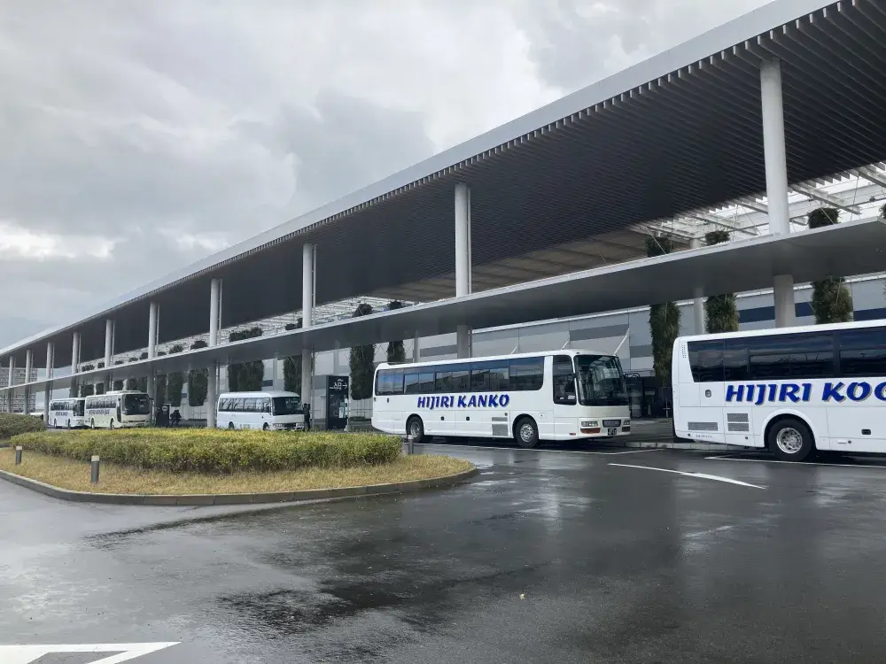 観光バス会社の事務スタッフ