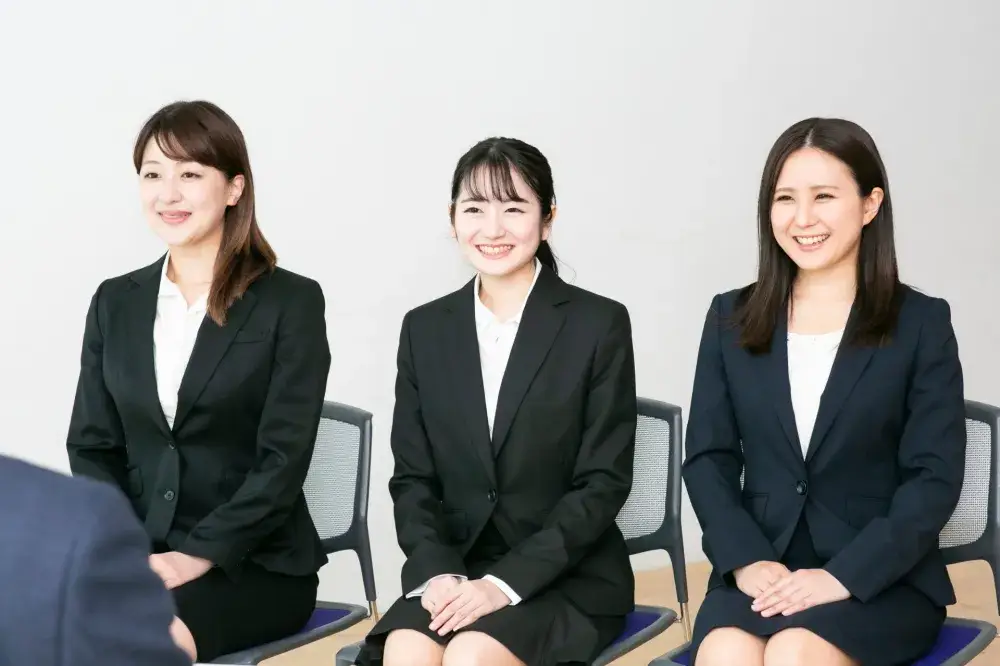 面接対策完全版！質問・回答例、マナー、流れ